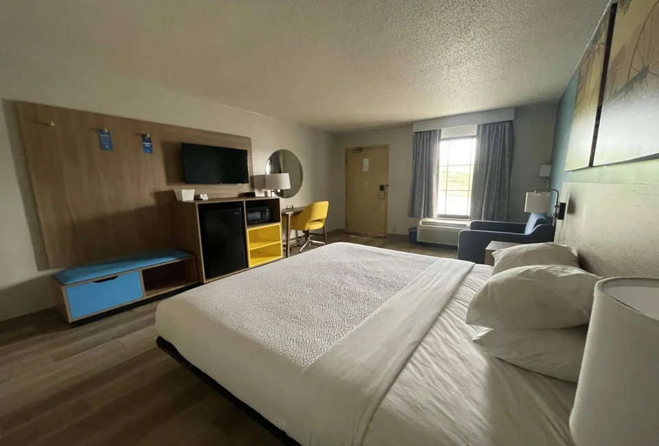 Days Inn & Suites by Wyndham York