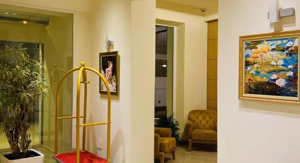 Grand White City Hotel