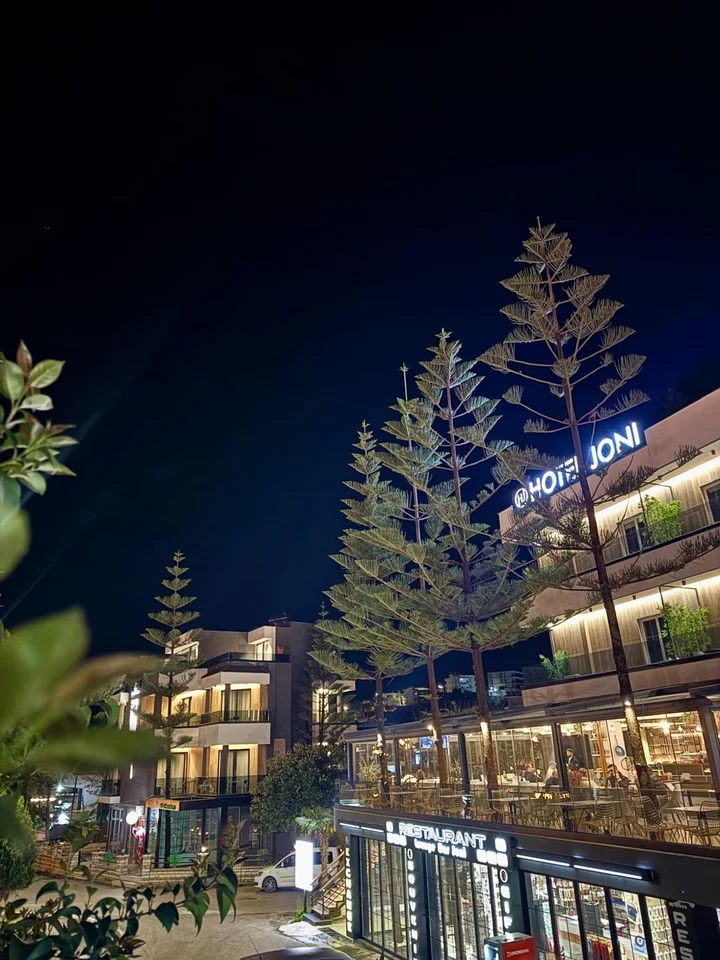 Joni Hotel