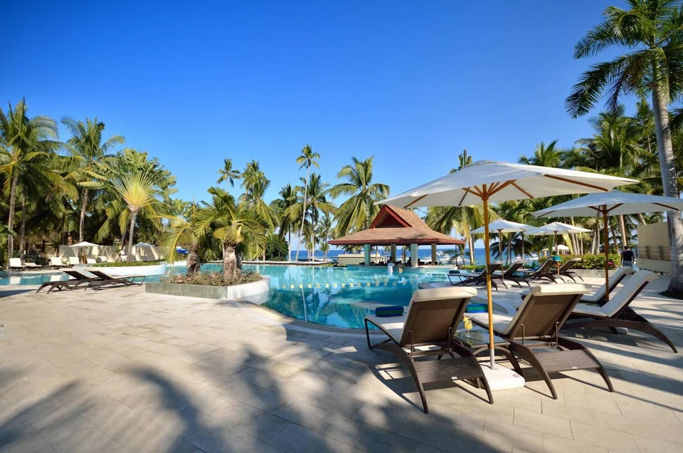 Henann Resort Alona Beach