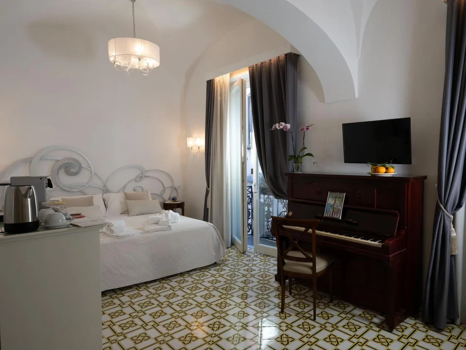 Core Amalfitano City Suites