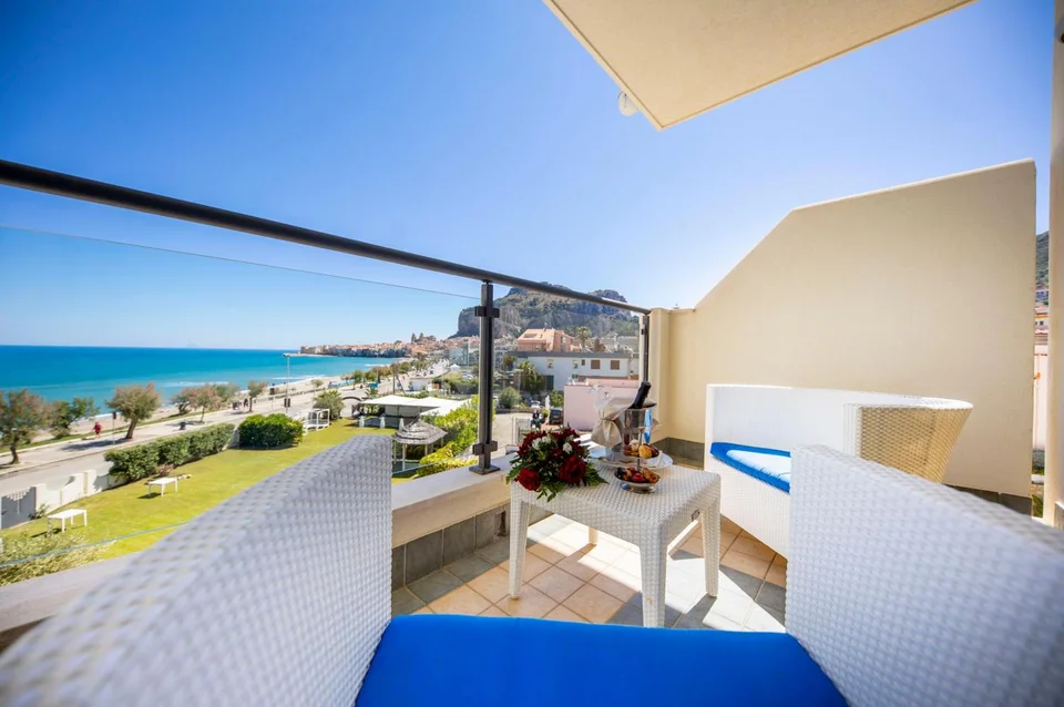 Cefalu Sea Palace