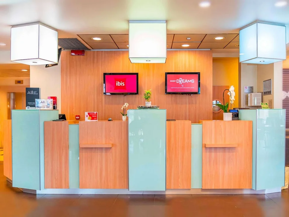Albergo ibis Como