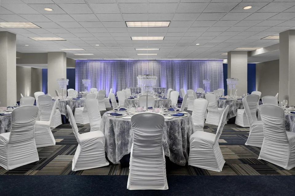 Holiday Inn Ottawa East