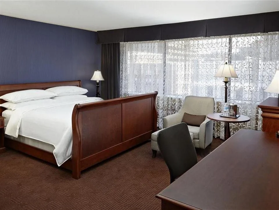 Sheraton Ottawa Hotel