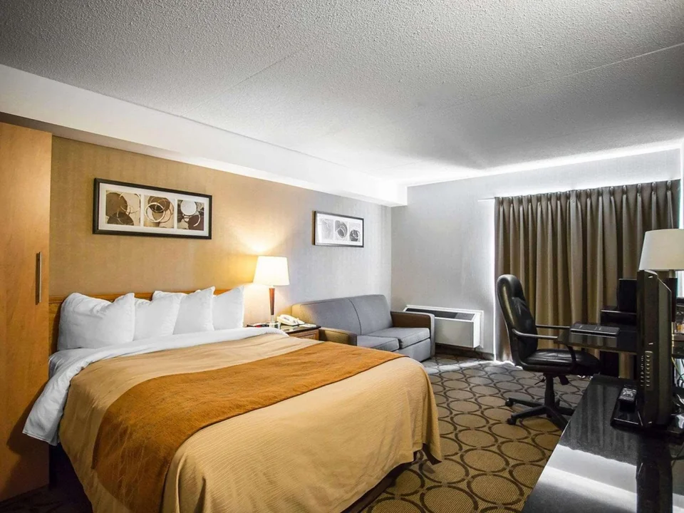 Comfort Inn West