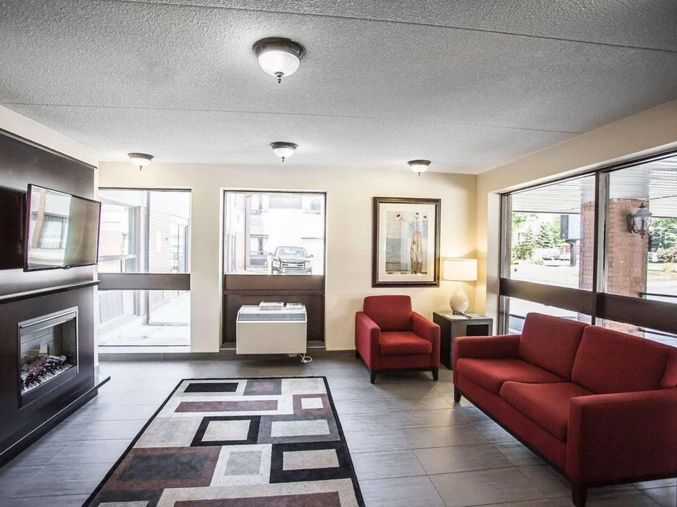 Comfort Inn West