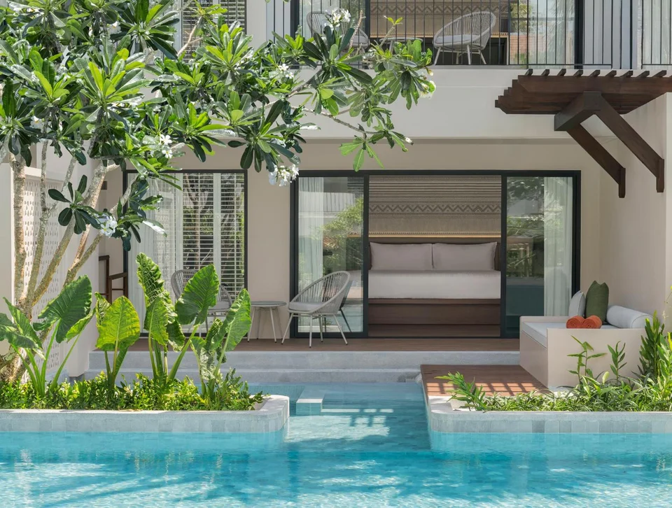 Kahavadi Chiang Rai, Curio Collection by Hilton
