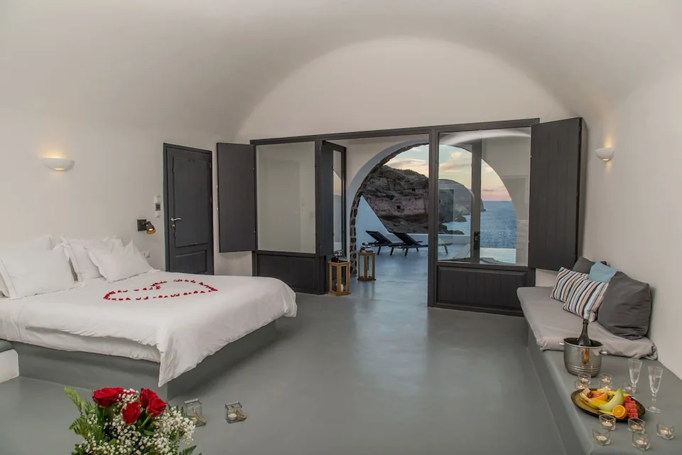 Grand Ambassador Santorini