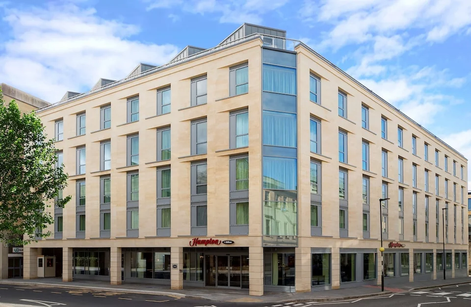 A photograph of Hampton by Hilton Bath City