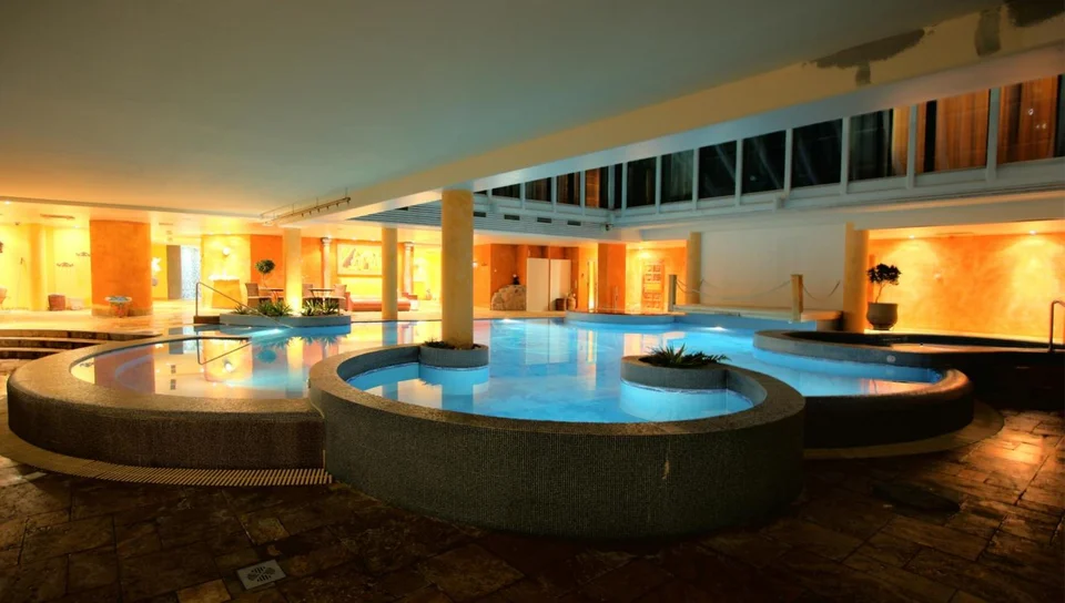 Grand Rose Spa