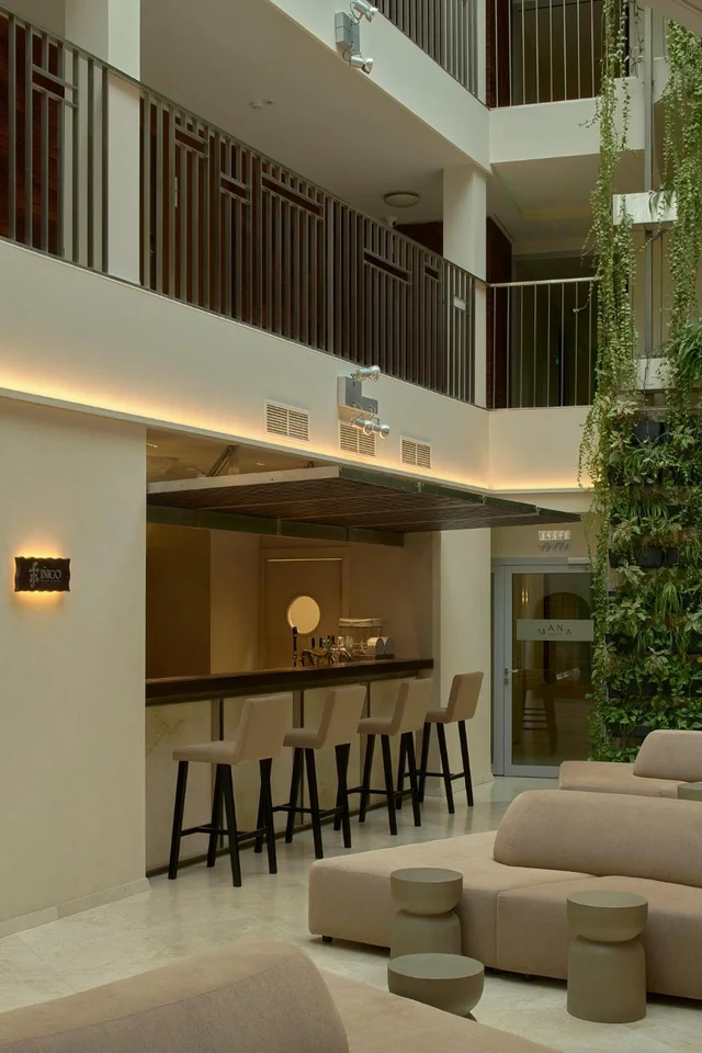 Mana Suites & Sea