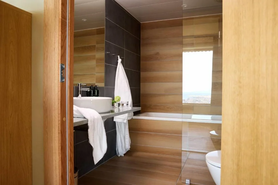 Wood Hotel