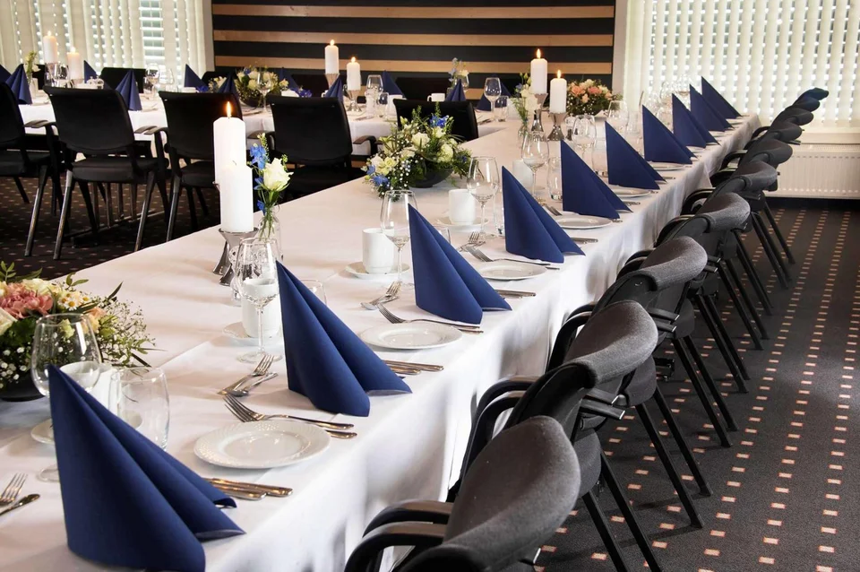 Park Inn by Radisson Oslo Airport Hotel West