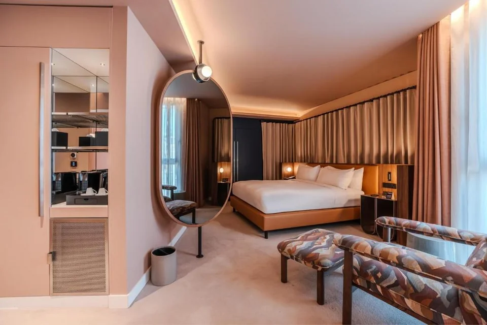 Cenica Porto Hotel, Curio Collection by Hilton