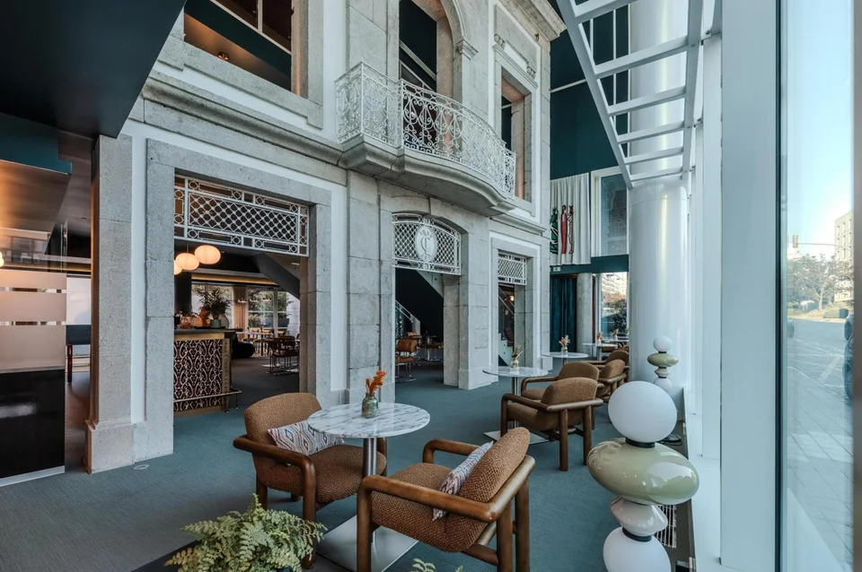 Cenica Porto Hotel, Curio Collection by Hilton