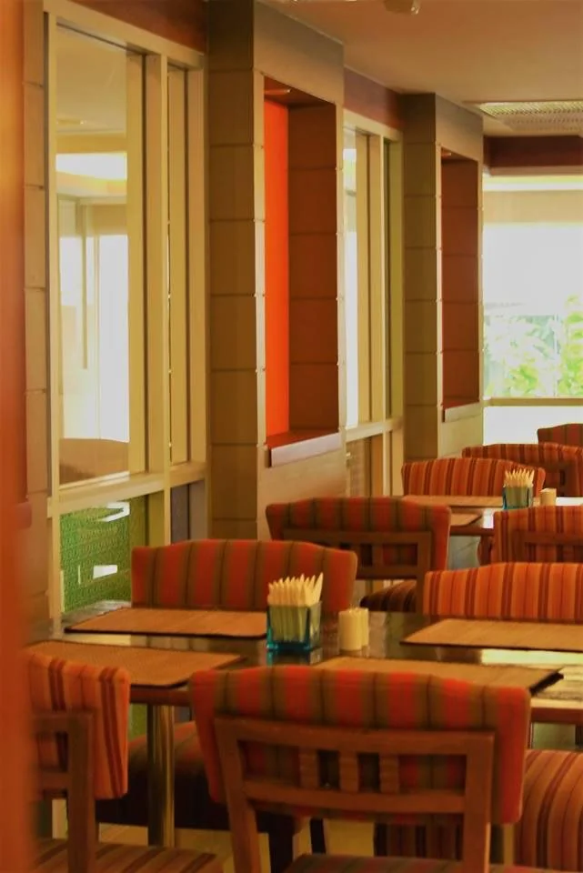 Long Beach Cha Am Resort