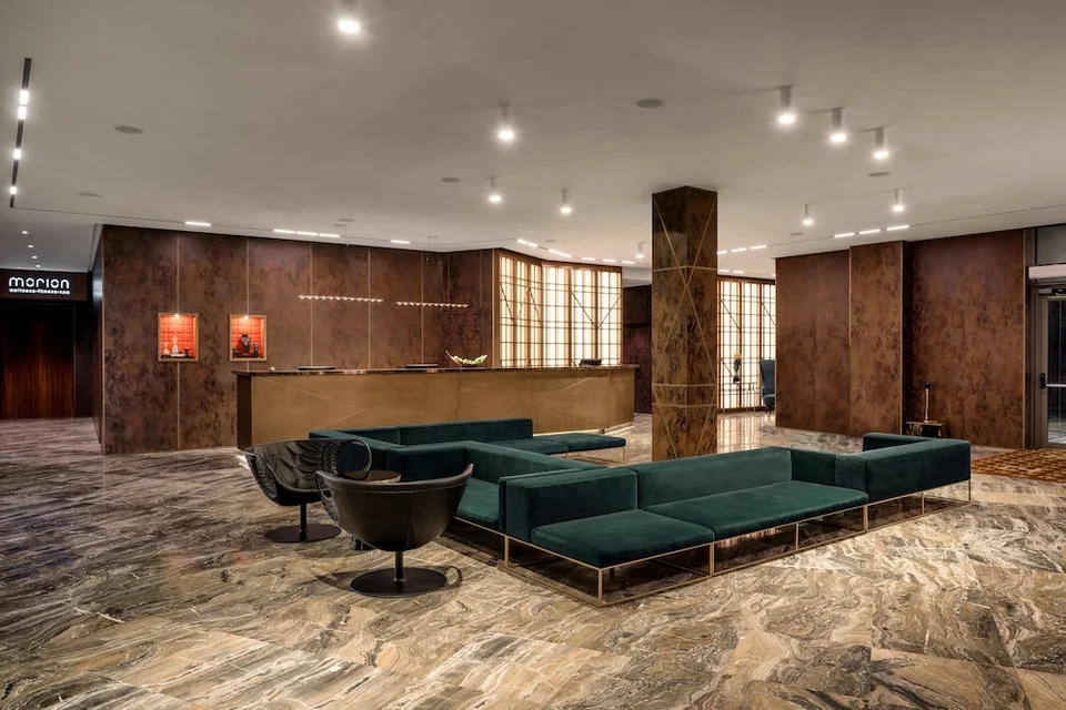 Crystal House Suite Hotel & Spa
