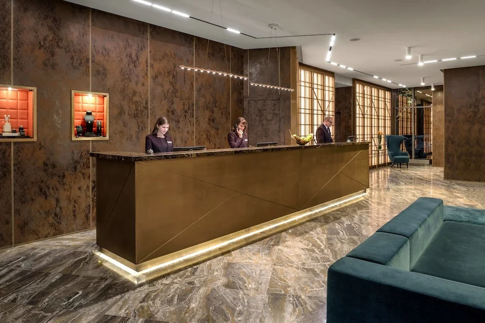 Crystal House Suite Hotel & Spa