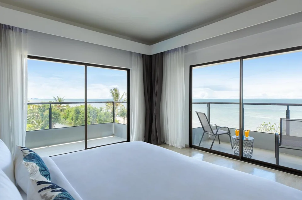 Centara Life Cha-Am Beach Resort Hua Hin