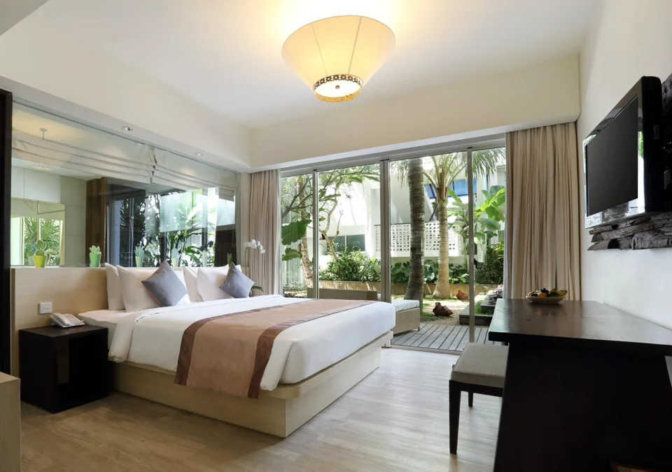 The Akmani Legian