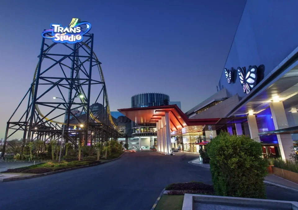 The Trans Luxury Hotel