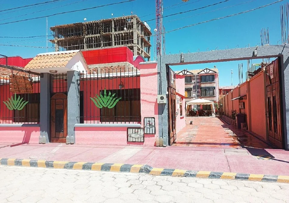 Las Tholas Hotel