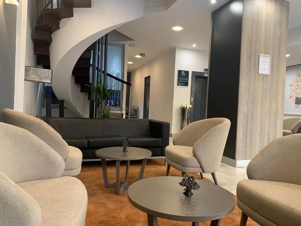 Hotel Nina