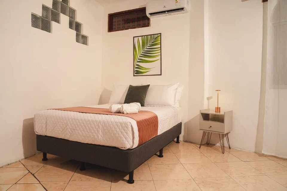 Hotel Crossman