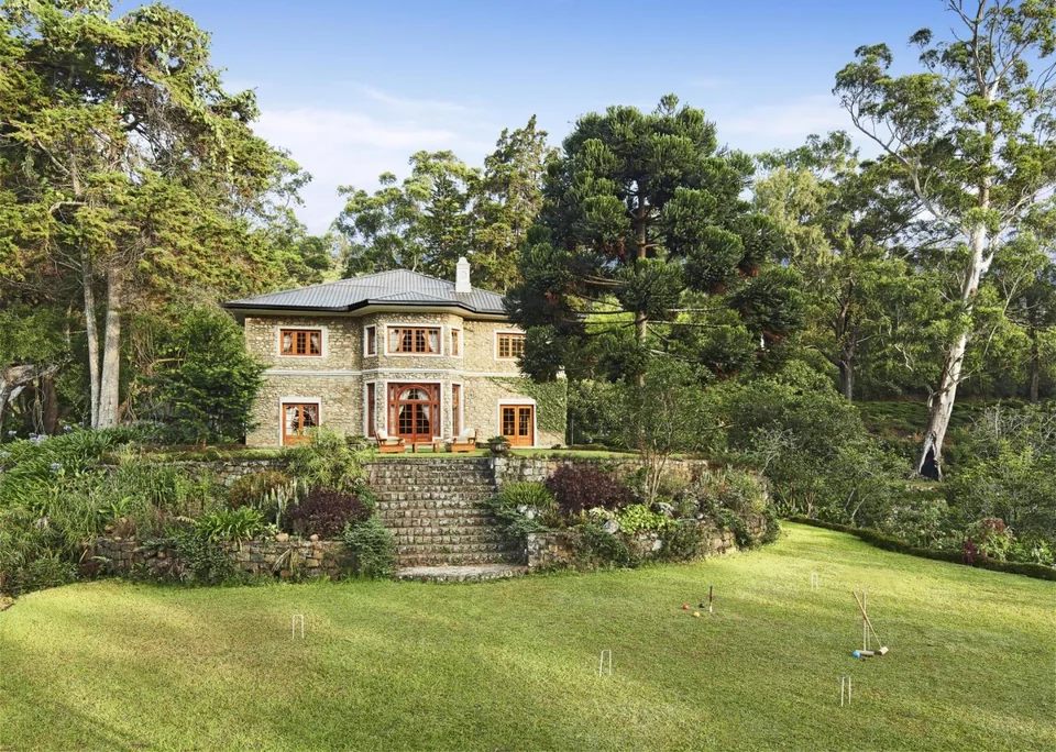 A photograph of Jetwing Warwick Gardens