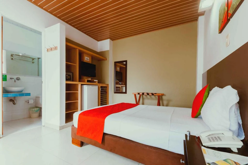 Waira Suites Hotel