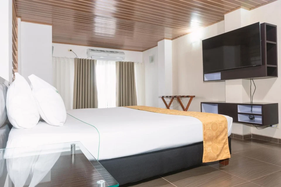 Waira Suites Hotel
