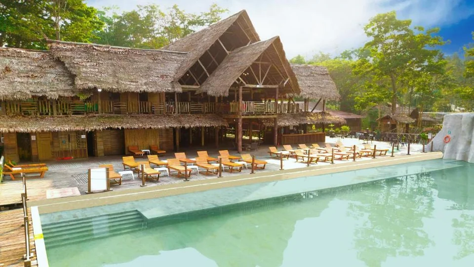 Hotel On Vacation Amazon