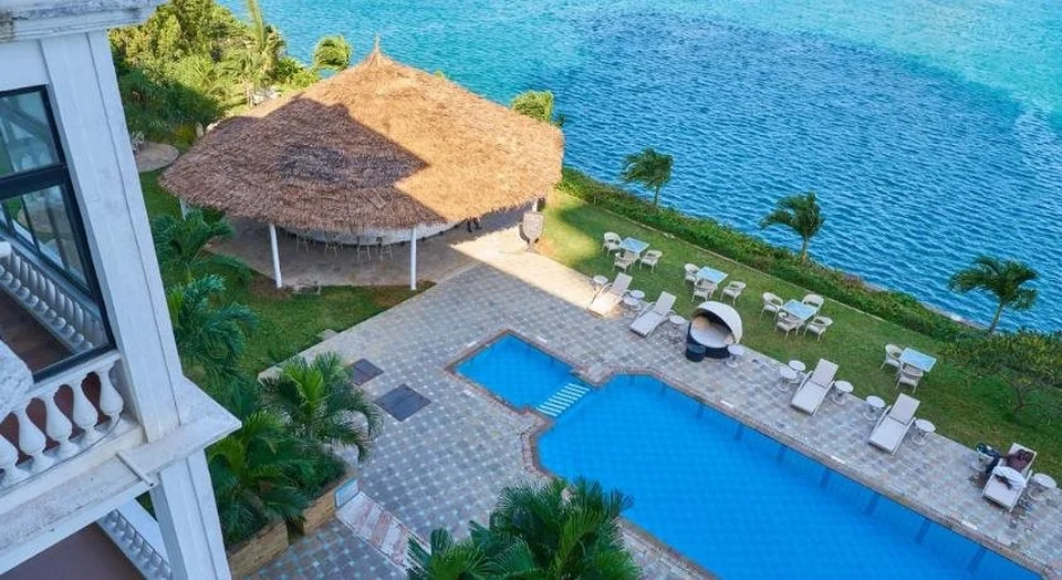 CityBlue Creekside Hotel & Suites
