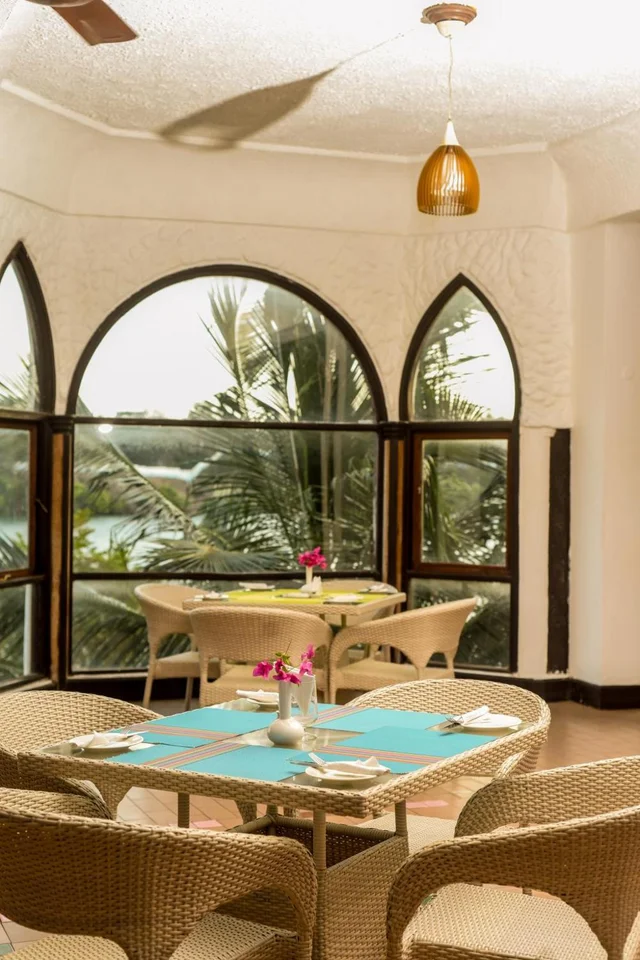 CityBlue Creekside Hotel & Suites