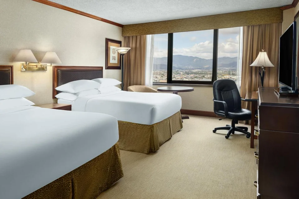 Delta Hotels by Marriott San Jose Aurola
