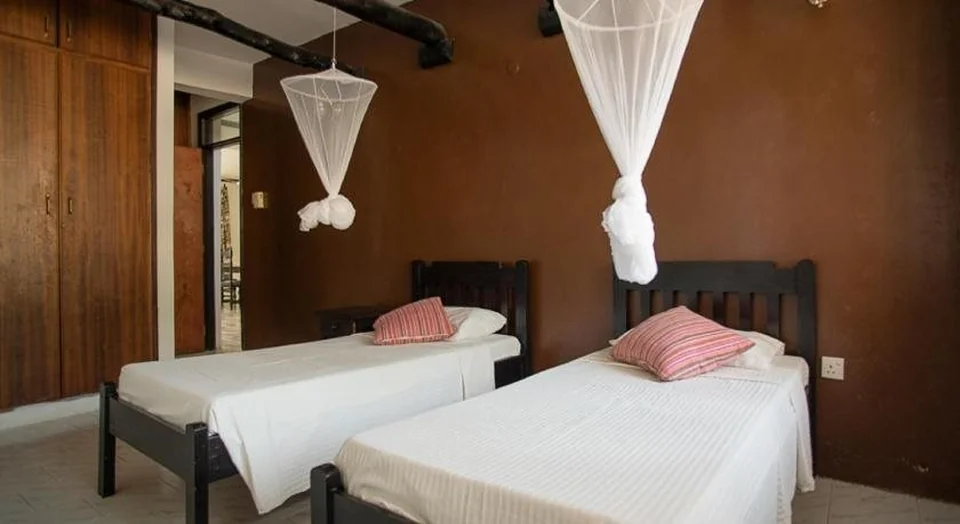 Bahari Dhow Beach Villas