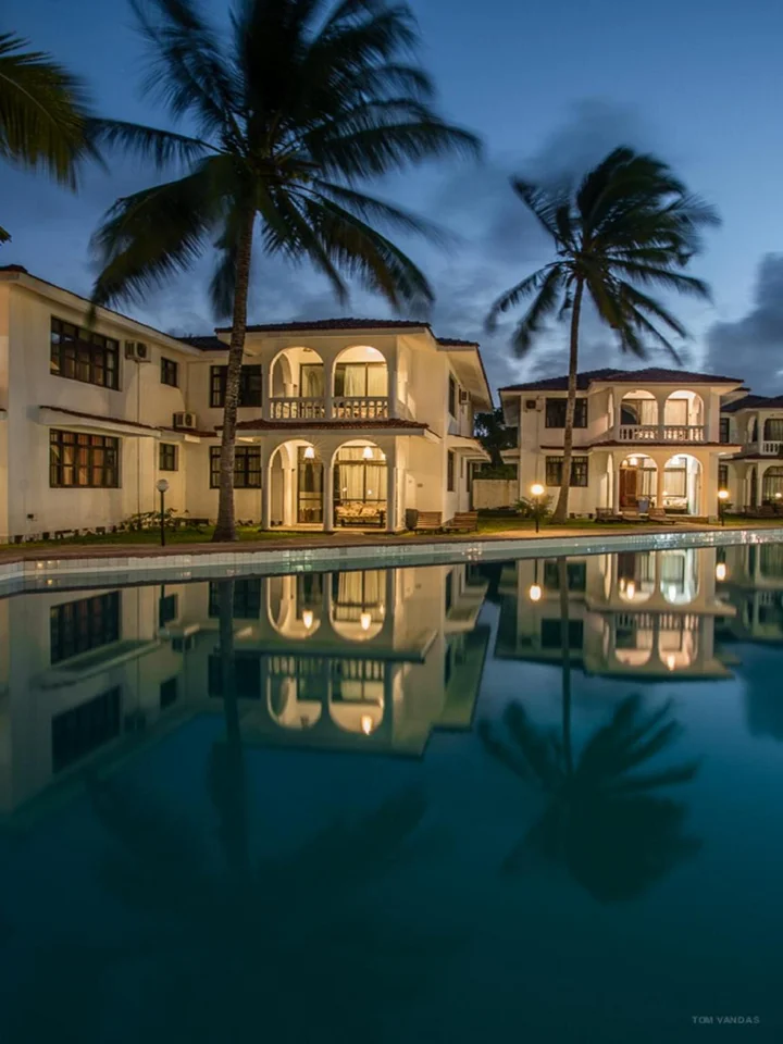 Bahari Dhow Beach Villas