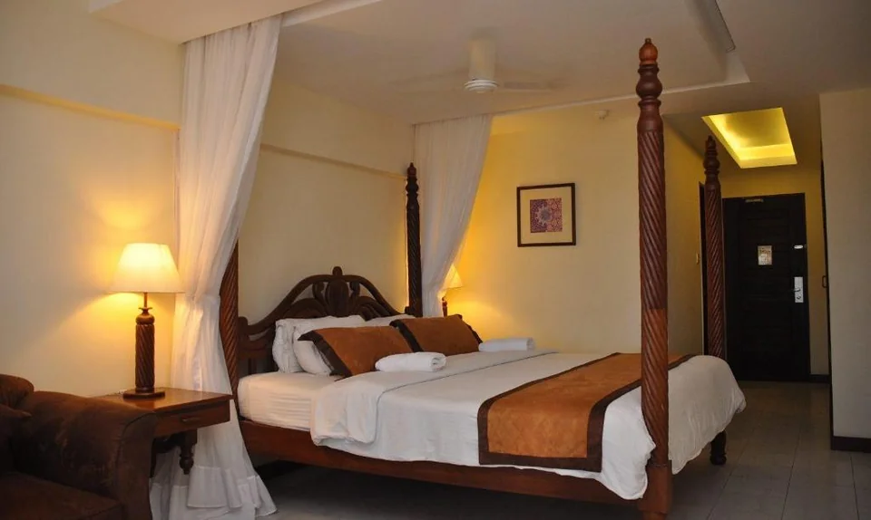 Royal Court Hotel