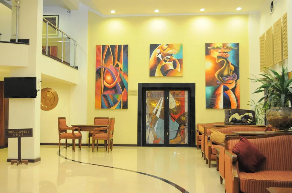 Royal Court Hotel