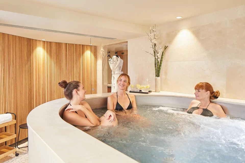 Majestic Hotel & Spa
