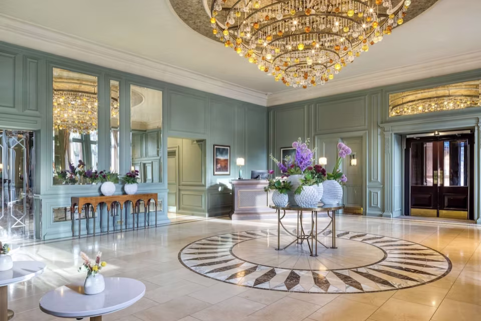 The Caledonian Edinburgh, Curio Collection by Hilton