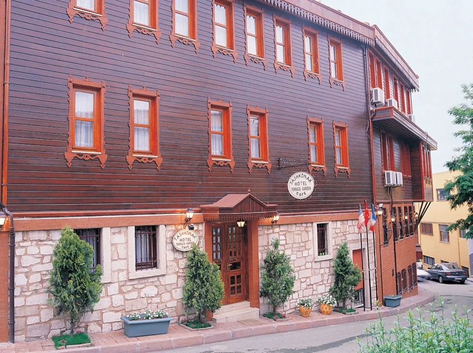 A photograph of Tashkonak Hotel