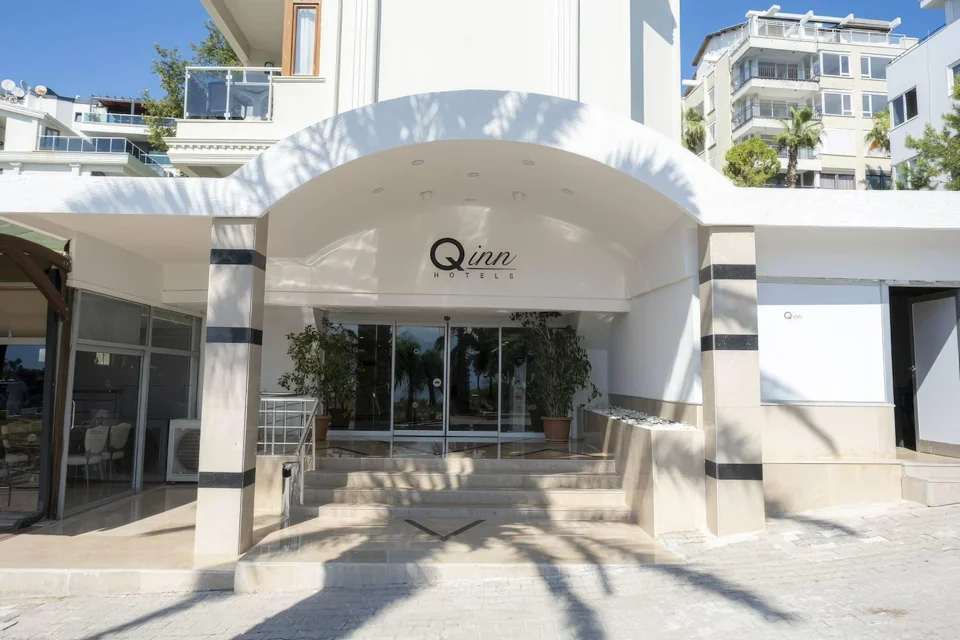 Qinn Hotels
