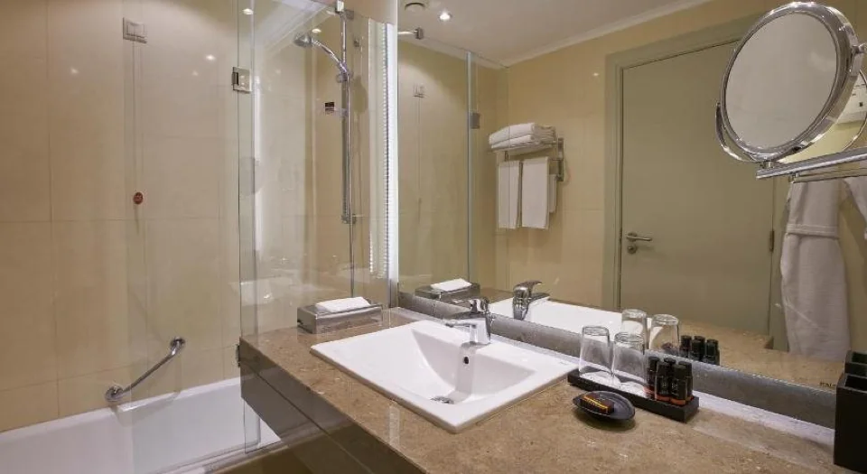Suite Hotel Eden Mar