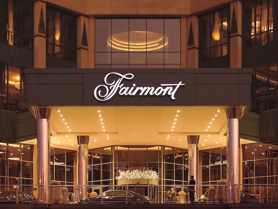 A photograph of Fairmont Nile City