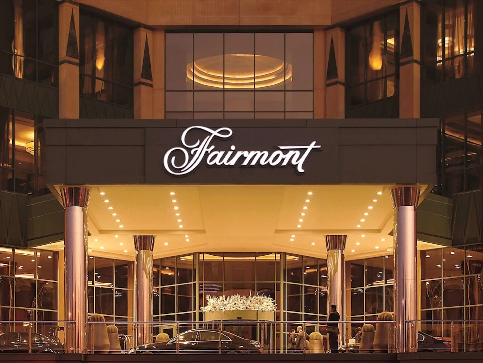 A photograph of Fairmont Nile City