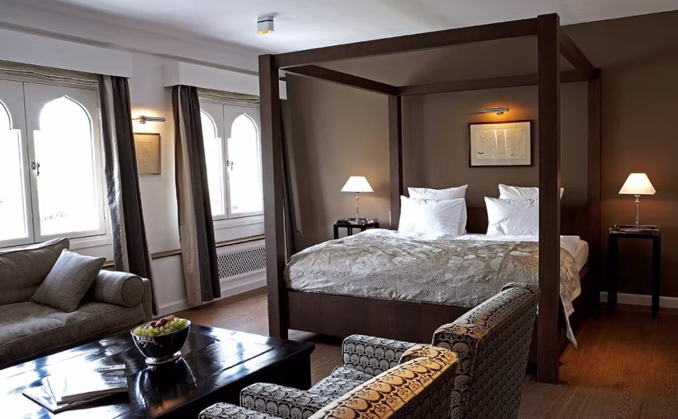 Nimb Hotel