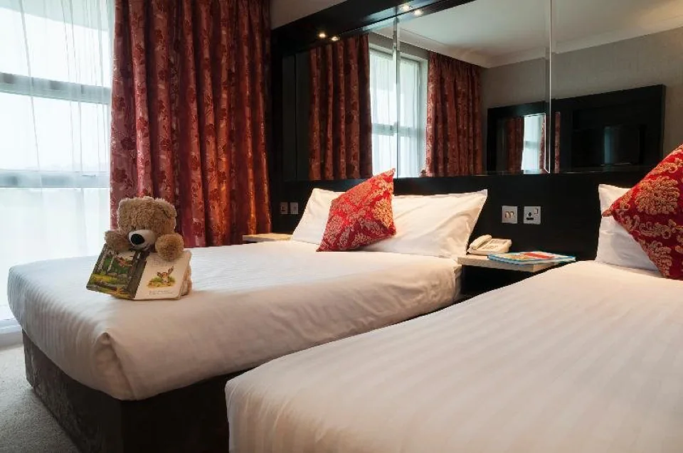 Flannery’s Hotel