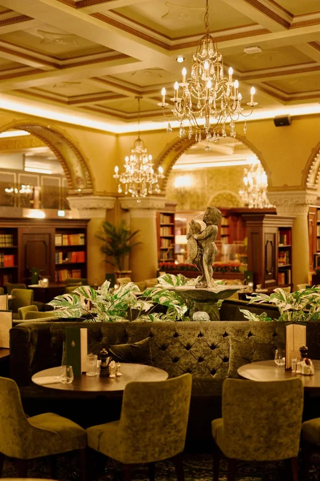 Hotel Bristol